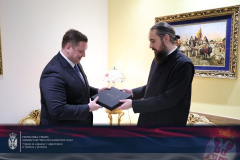 Picsart-25-11-12-12-04-51-927